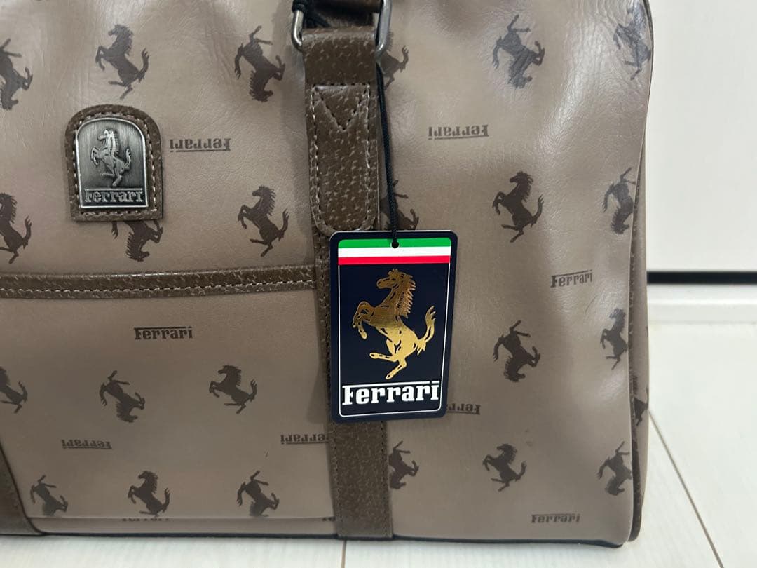 希少 未使用 新品 タグ付き フェラーリ Ferrari ハンドバッグ