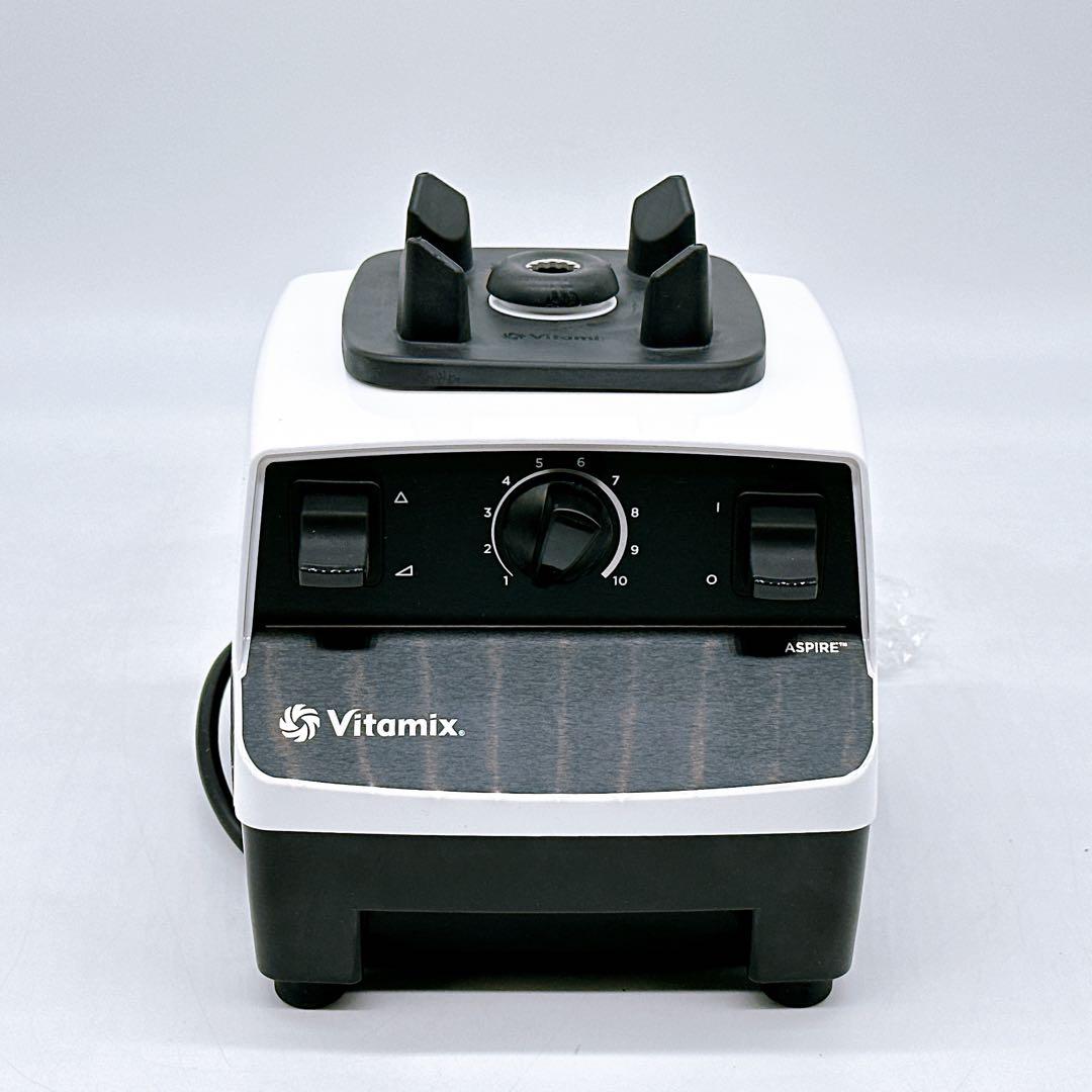 Vitamix バイタミックス 高性能ブレンダー VM0111 ホワイト