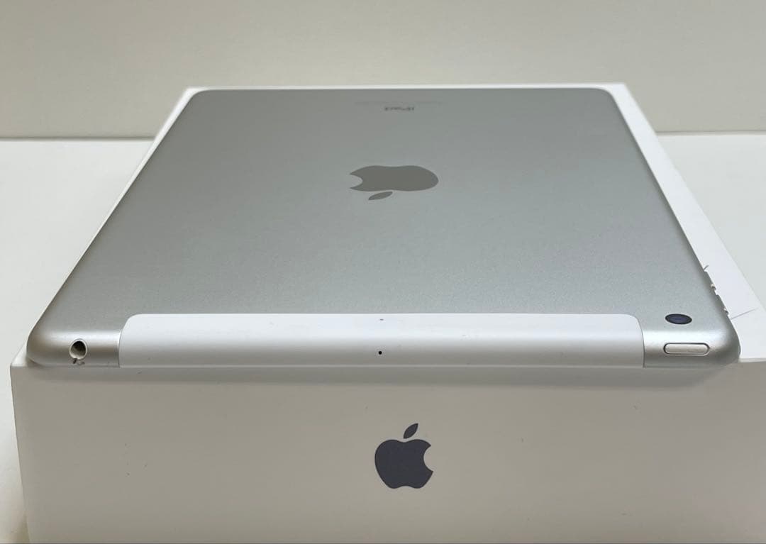 #10 ipad 第6世代 128GB Wi-Fi + Cellular 93%