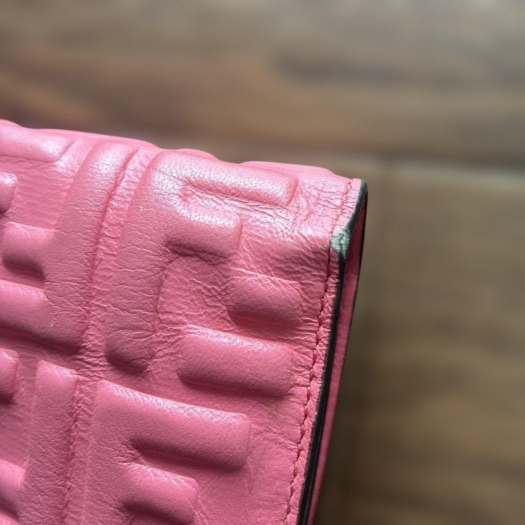 FENDI ピンクレザー 長財布　箱付き