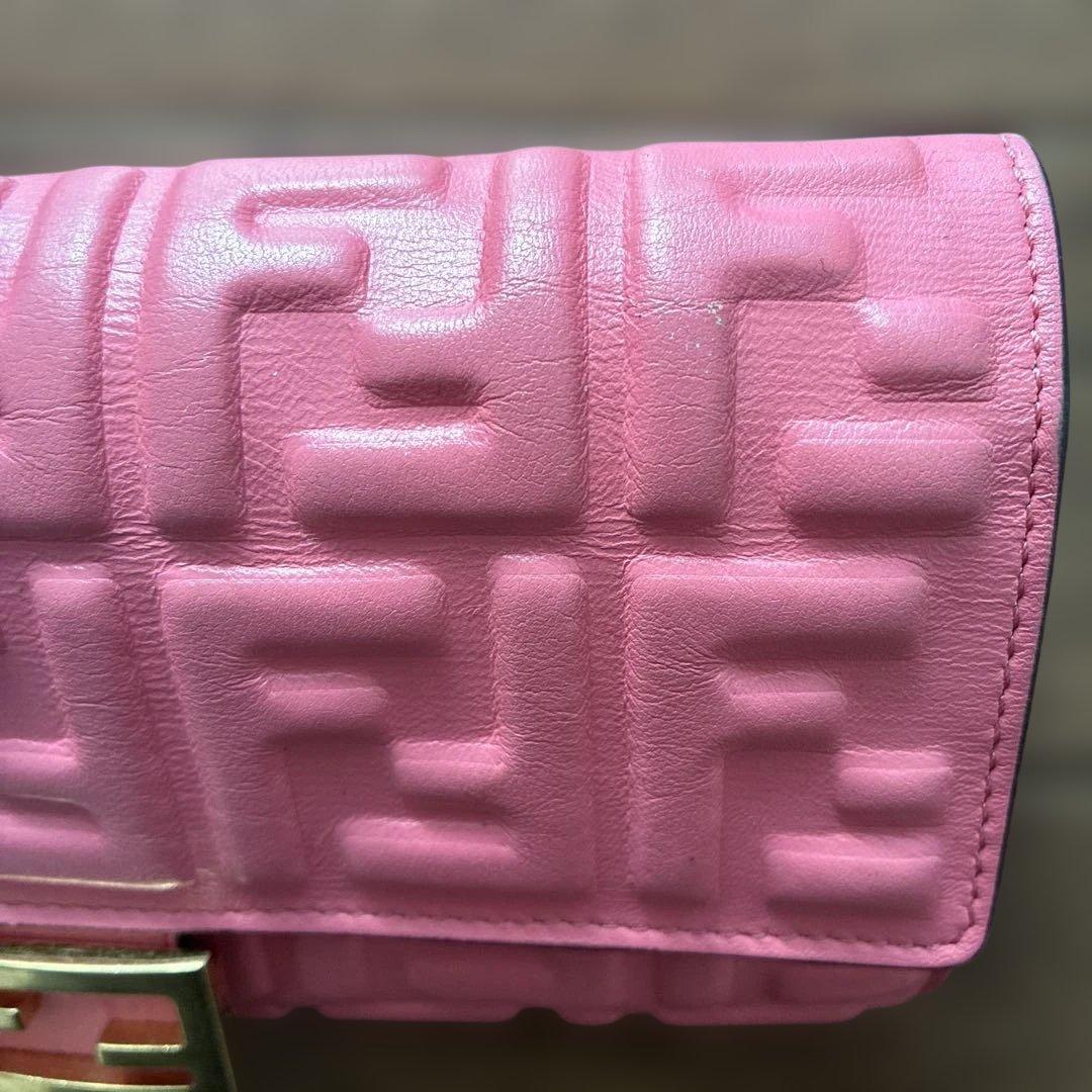 FENDI ピンクレザー 長財布　箱付き