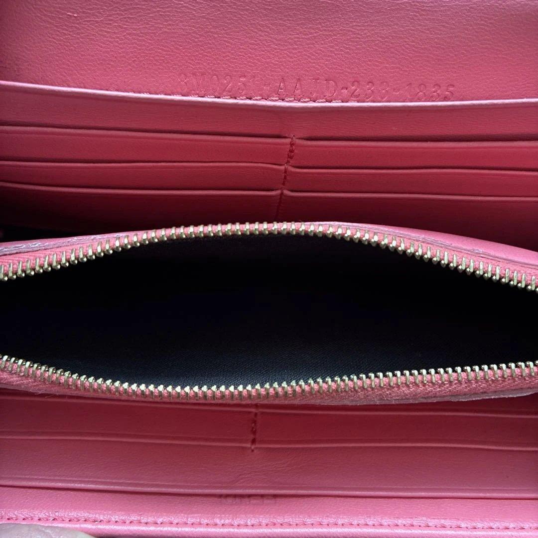 FENDI ピンクレザー 長財布　箱付き