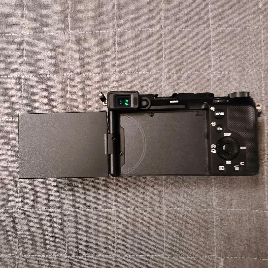 美品 SONY α7c【シャッター回数2491】 ILCE-7C (S) ボディ