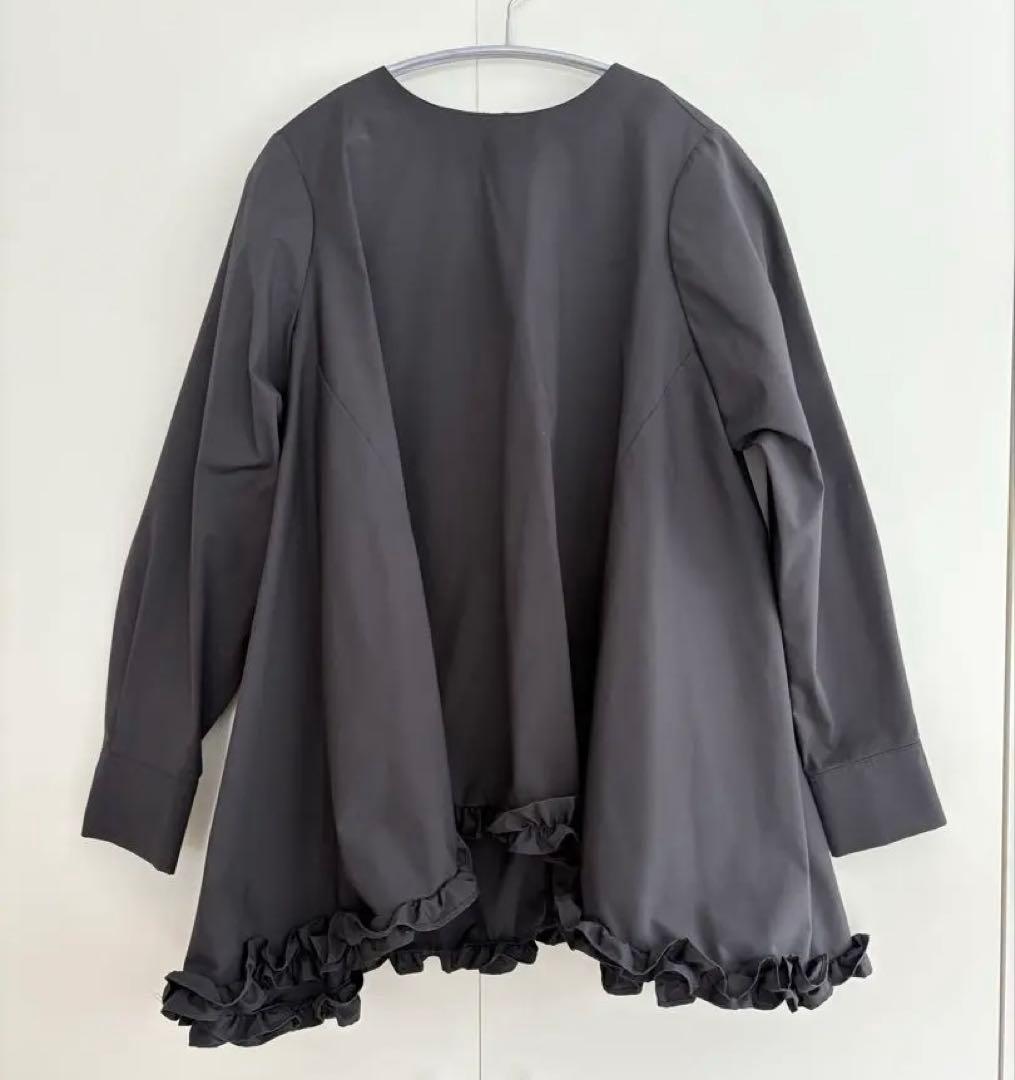 OHGA 裾フリル　Aラインブラウス