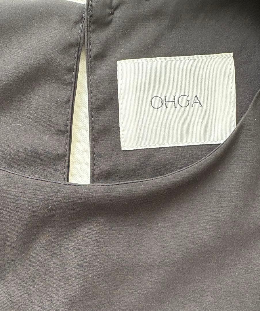 OHGA 裾フリル　Aラインブラウス