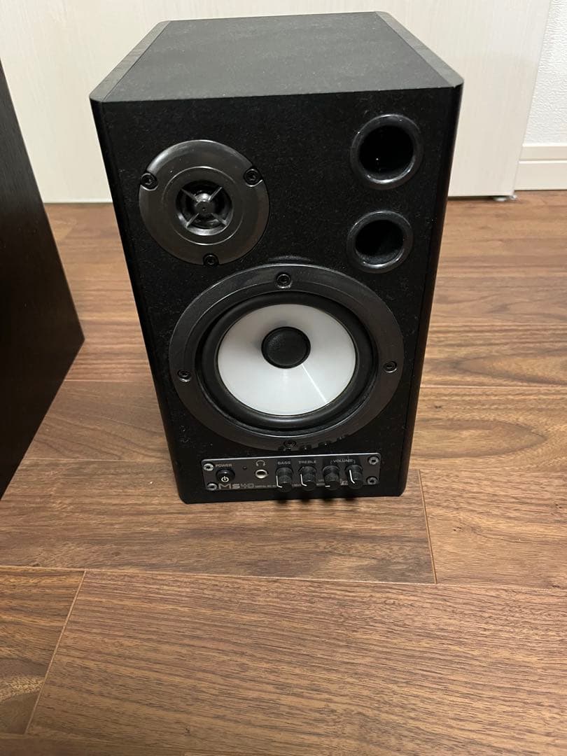 BEHRINGER　ベリンガー　MS40　パワードモニタースピーカー