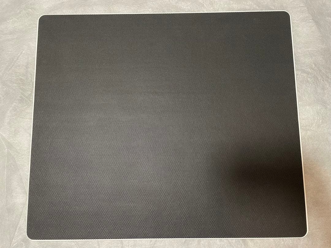 GLSSWRKS Akari Gold ガラスマウスパッド