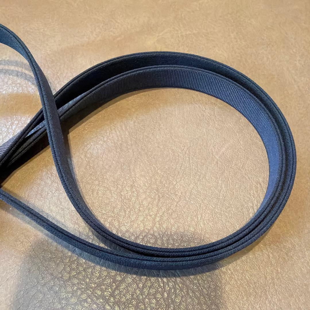 【純正】iPhone17Pro ケース& ストラップ セット販売