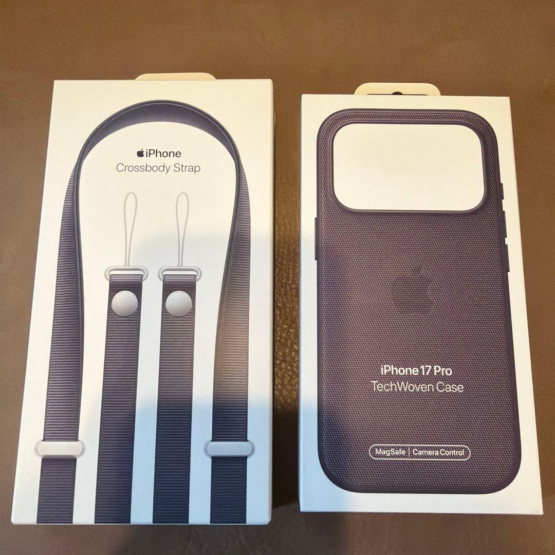 【純正】iPhone17Pro ケース& ストラップ セット販売
