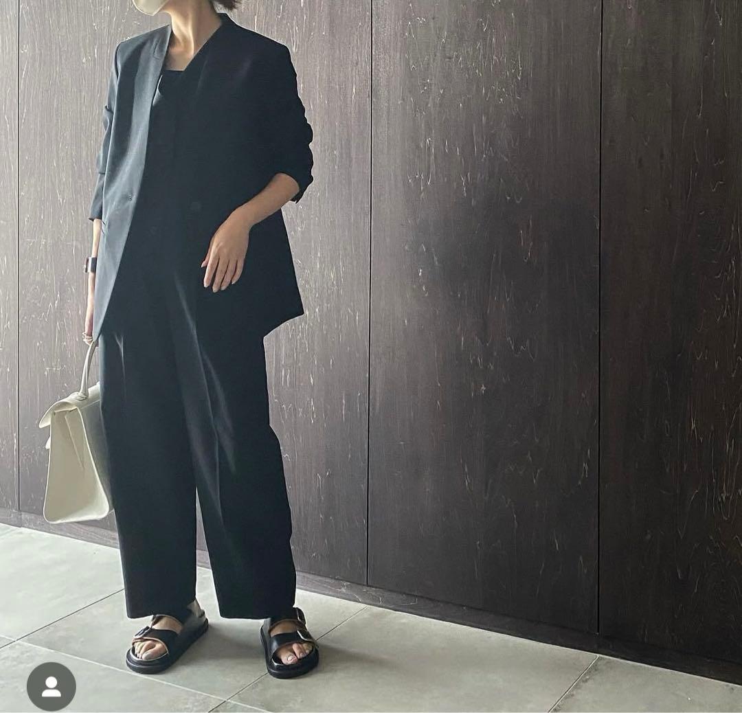 【LOHEN ローヘン】裾タックウールパンツ　ブラック