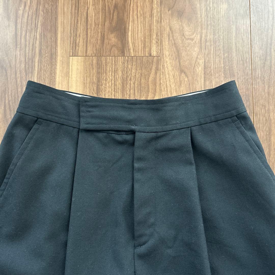 【LOHEN ローヘン】裾タックウールパンツ　ブラック