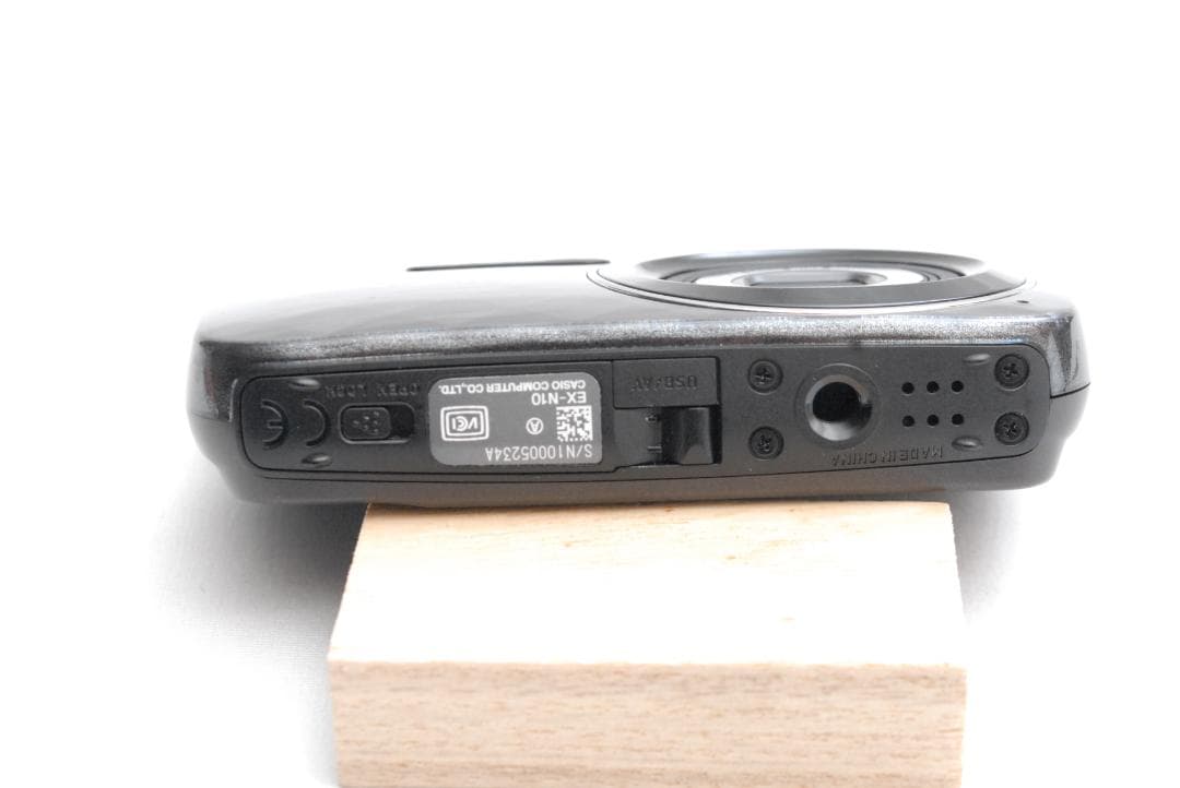 CASIO EXILIM EX-N10 (良品）