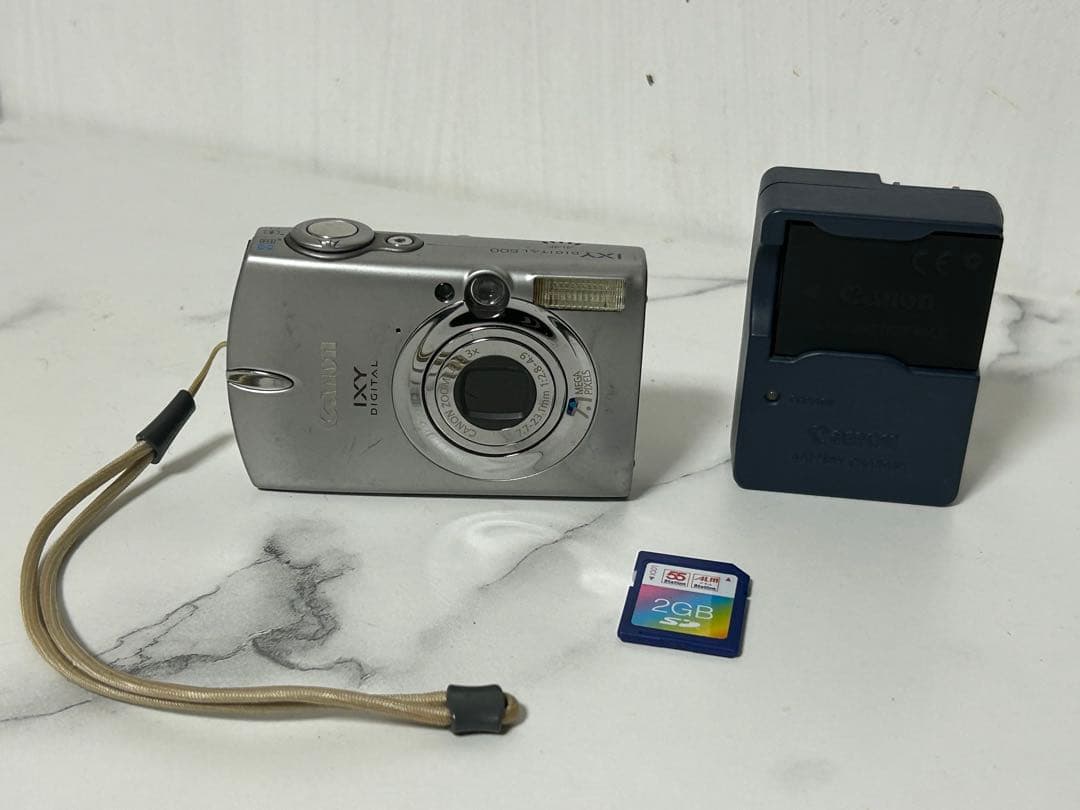 デジタルカメラ Canon IXY digital 600
