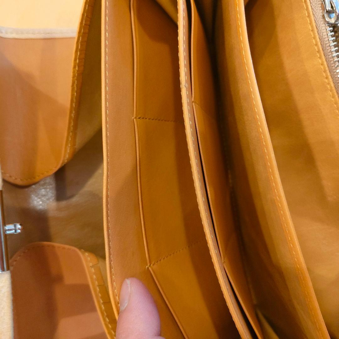 新品未使用 isolaギャルソン長財布　カリオカメッシュ三段錠　本革アイソラ財布