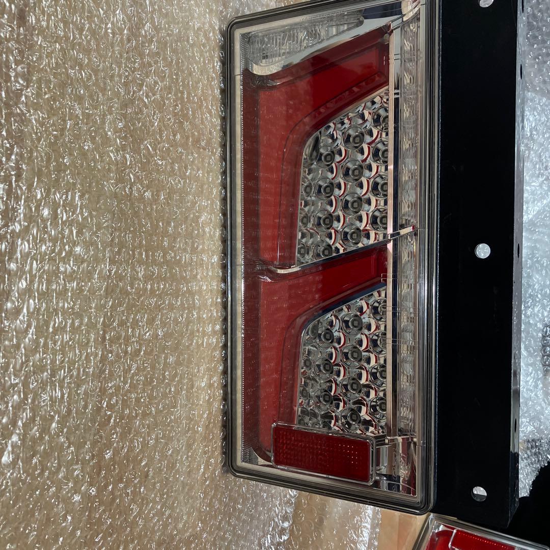 小糸　2連LEDテールランプ　左右セット