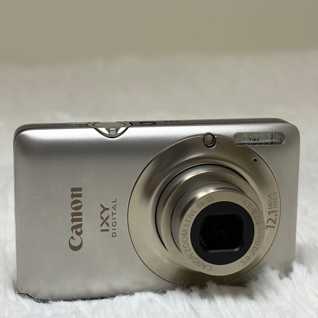 Canon カメラ　IXY 220IS PC1430 充電器 箱　コンデジ　可動