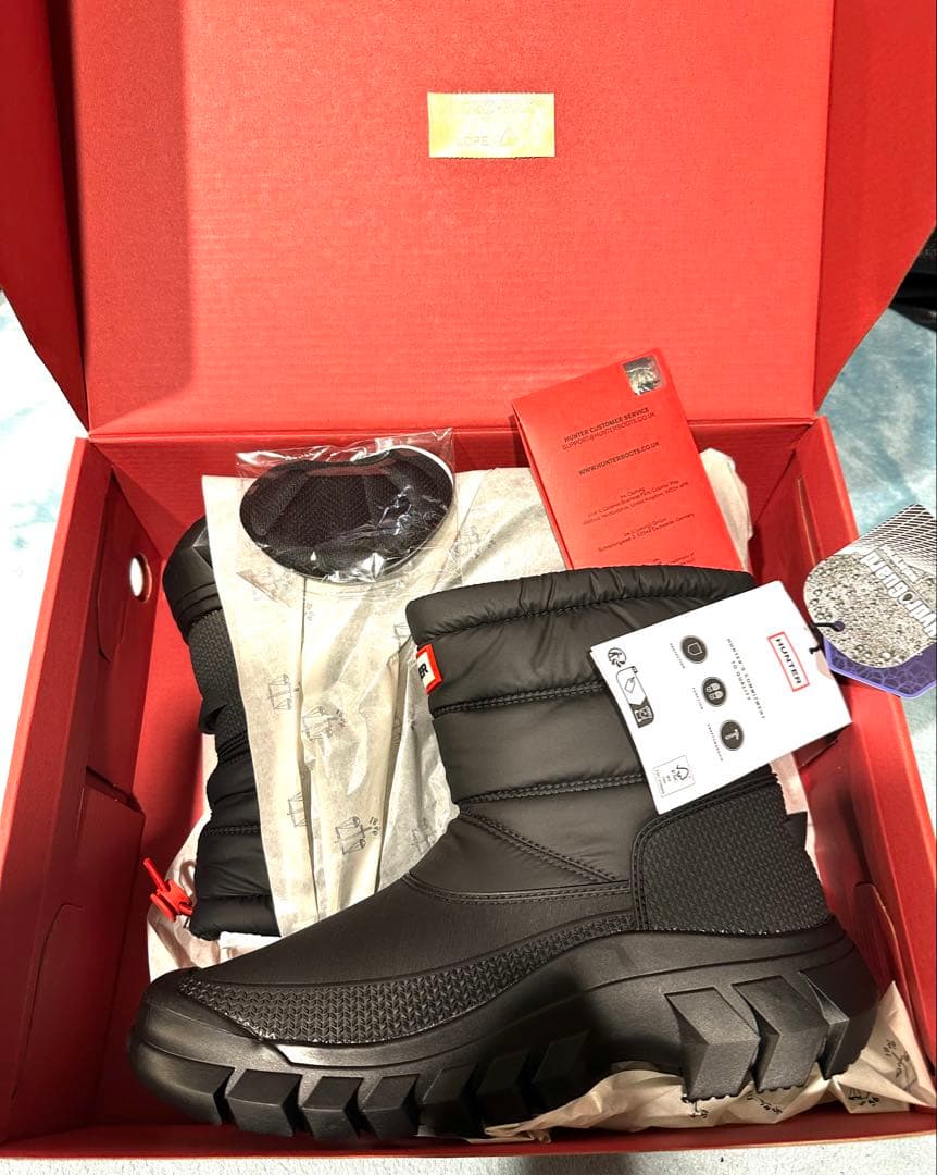 新品　超人気 HUNTER スノーブーツ ショート (24cm) 防寒防水