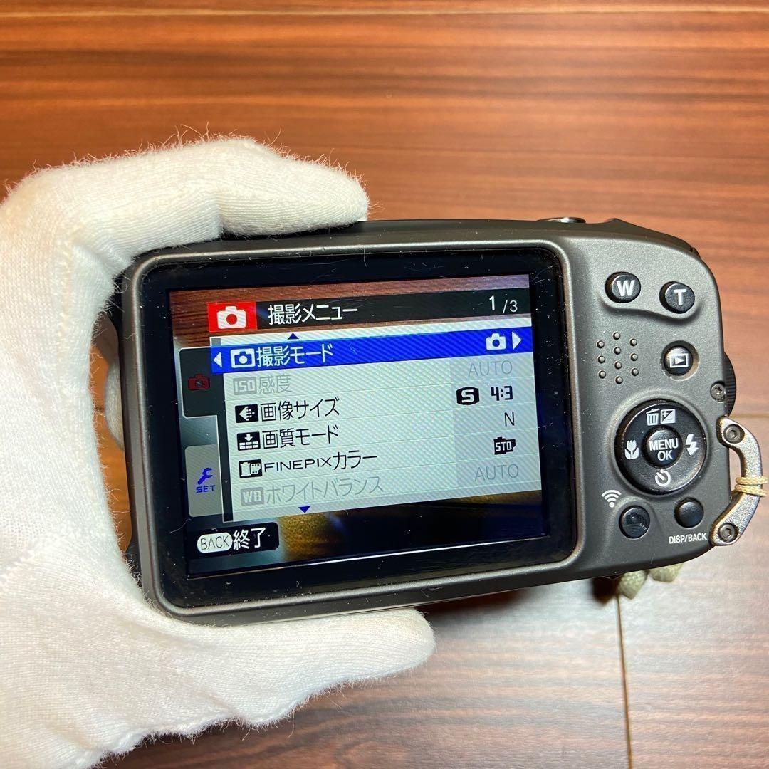 FUJI FILM FinePix XP90 デジカメ ほぼ新品 3812