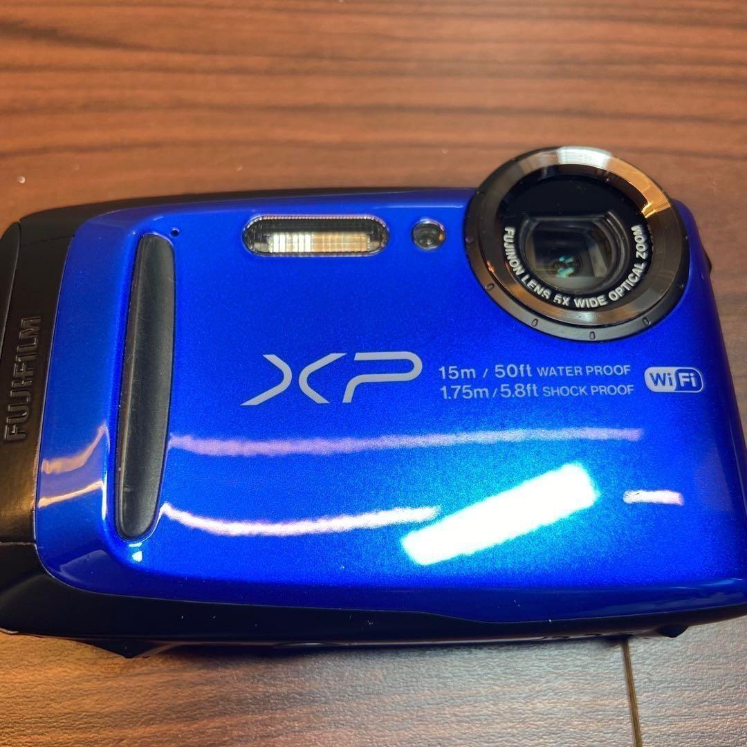 FUJI FILM FinePix XP90 デジカメ ほぼ新品 3812