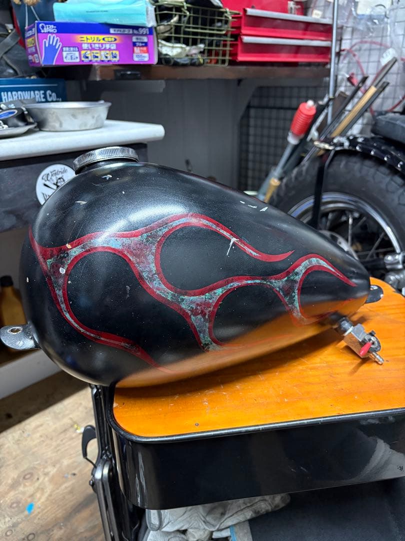 エッグタンク　バイク　ハーレータンク