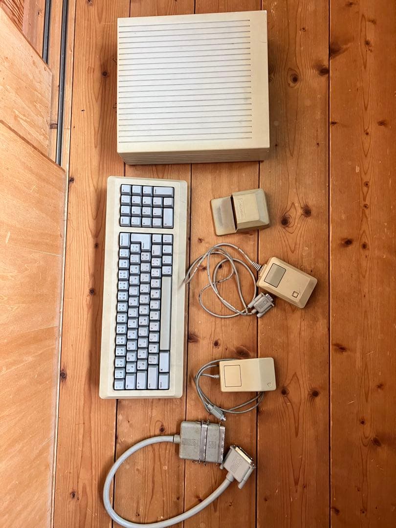 桜*く様 Macintosh Plus & SE セット