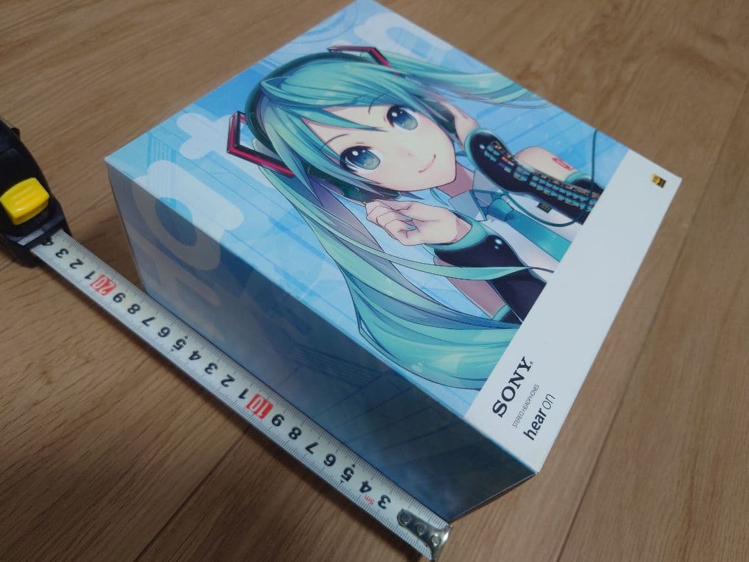 h.ear on（MDR-100A) 初音ミクモデル