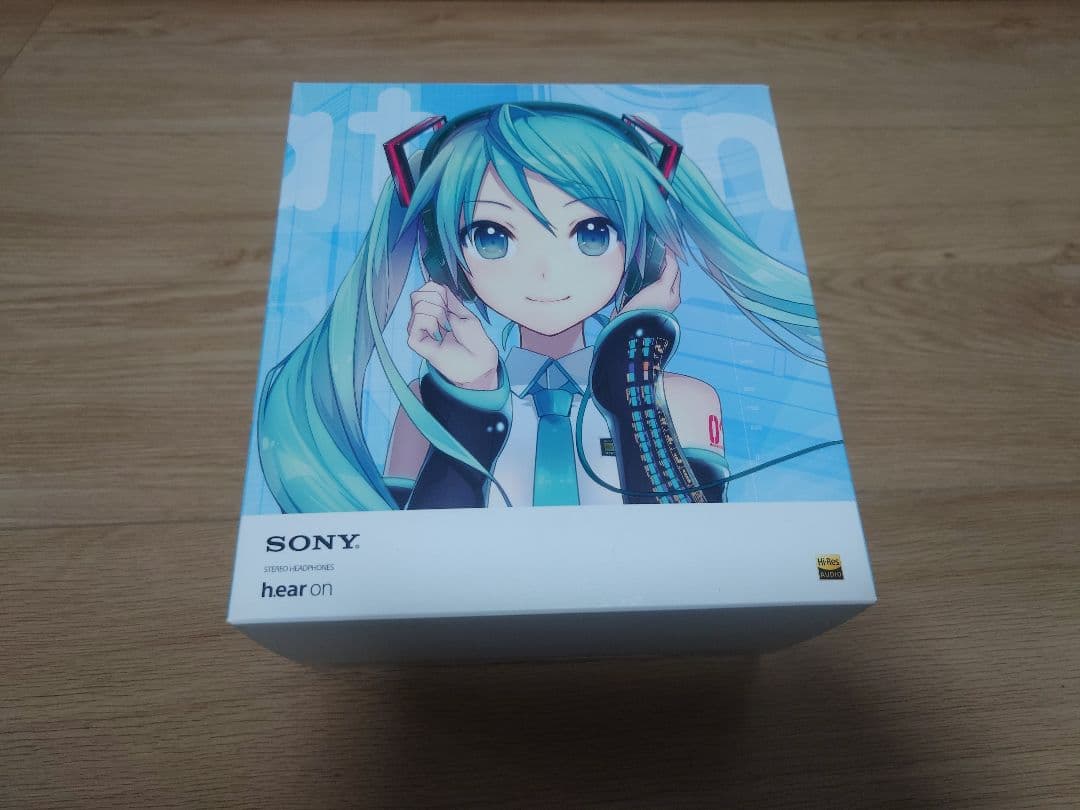 h.ear on（MDR-100A) 初音ミクモデル