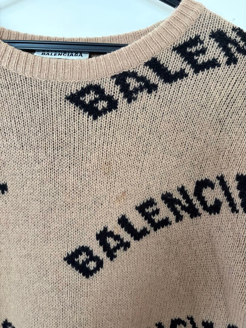 BALENCIAGA ロゴ入りニット Mサイズ ベージュ