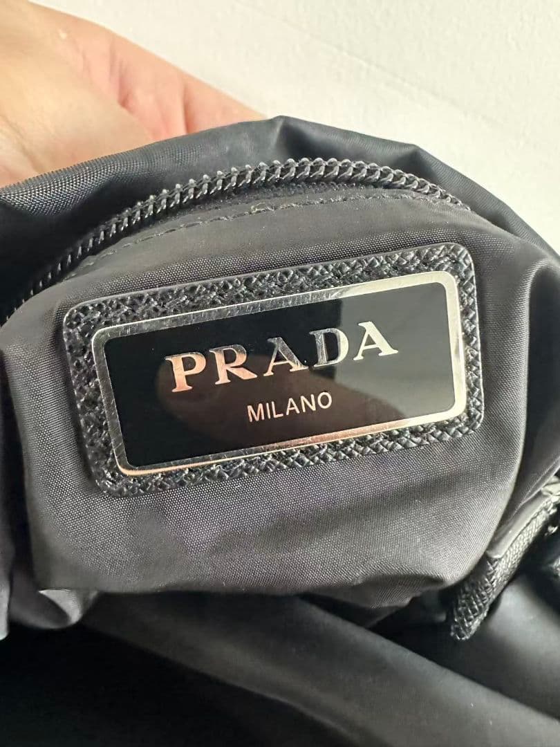 PRADA 黒いナイロンショルダーバッグ 超美品