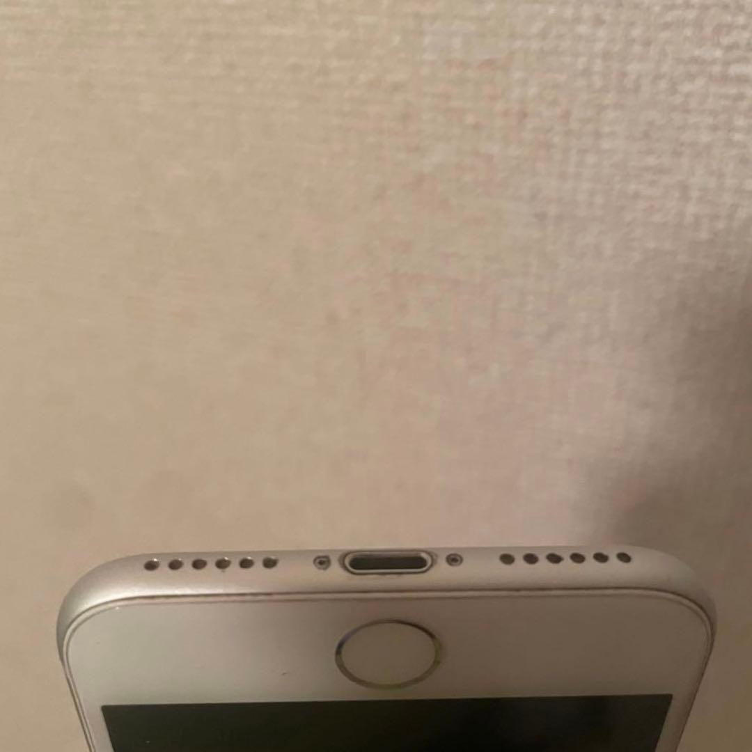 iPhone8 本体　64G