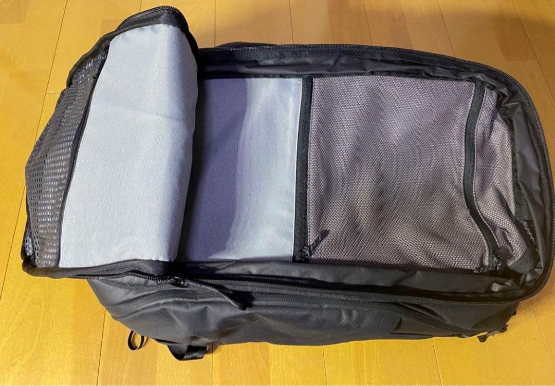 Peak Designトラベルバックパック45L・カメラキューブM