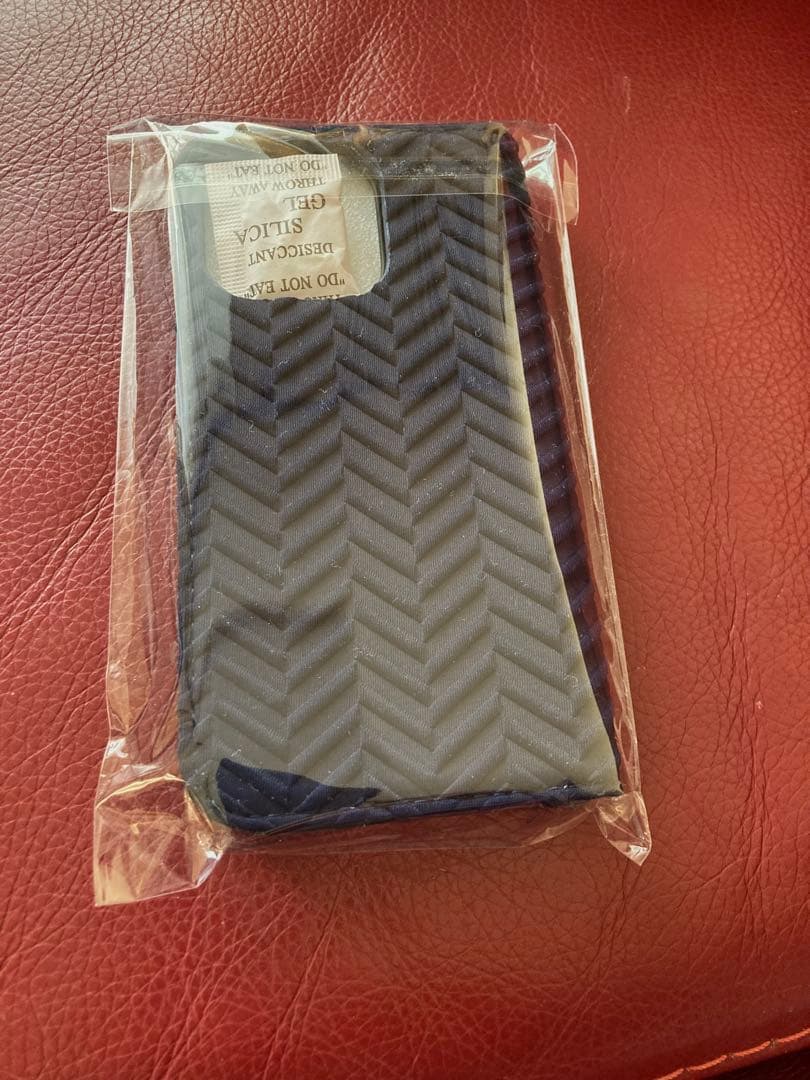 l4k3、レーク、iPhone 16Pro専用ケース、ネイビー、新品未使用