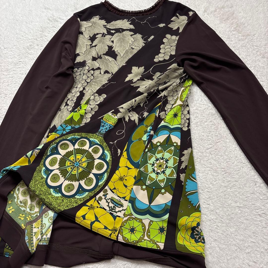 トクコプルミエヴォル　前開きチュニック　ブラウン　ワインボトル　葡萄　ブラウン