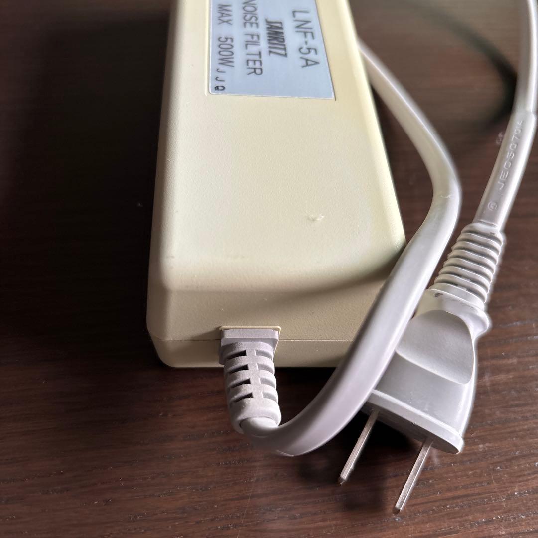 LNF-5A NOISE FILTER 低周波電源ノイズフィルタ　SANRITZ