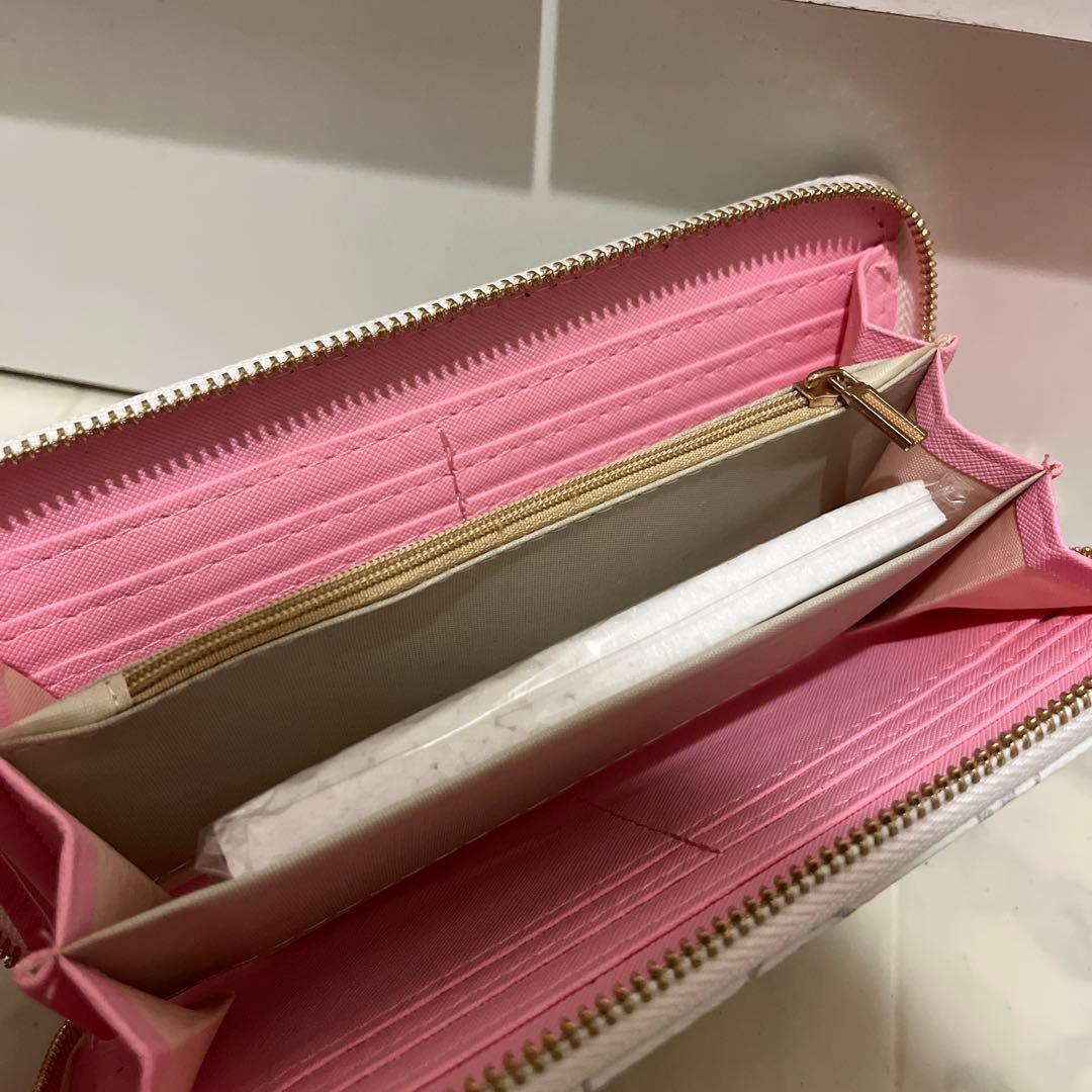 ヴィトンノベルティ　長財布 ホワイト