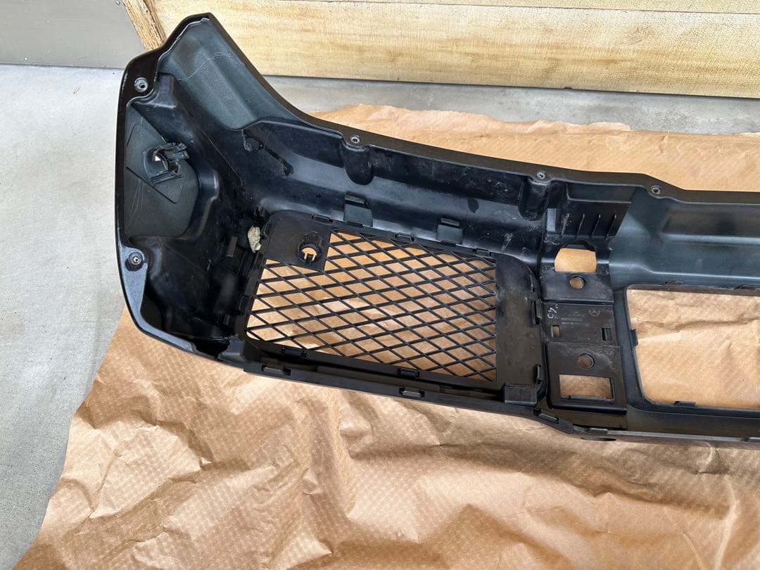 ベンツGクラス W463 2016年式フロントバンパー　オブシディアンブラック