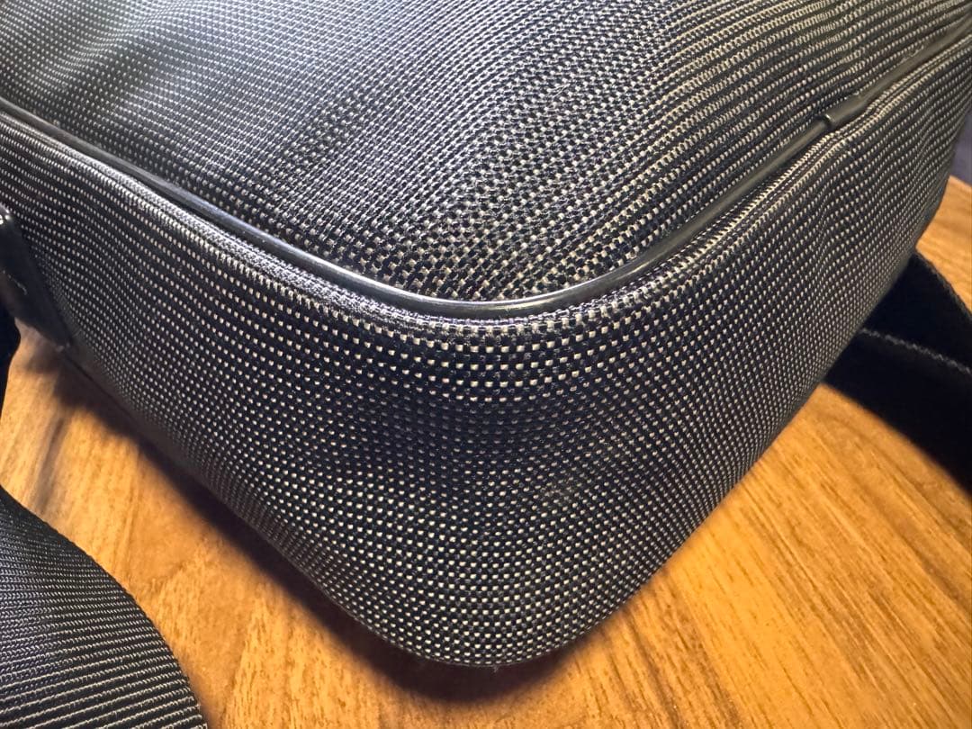 ダンヒル Dunhill ショルダーバッグ 斜め掛け キャンバス　ブラック系