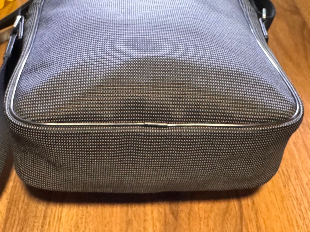 ダンヒル Dunhill ショルダーバッグ 斜め掛け キャンバス　ブラック系