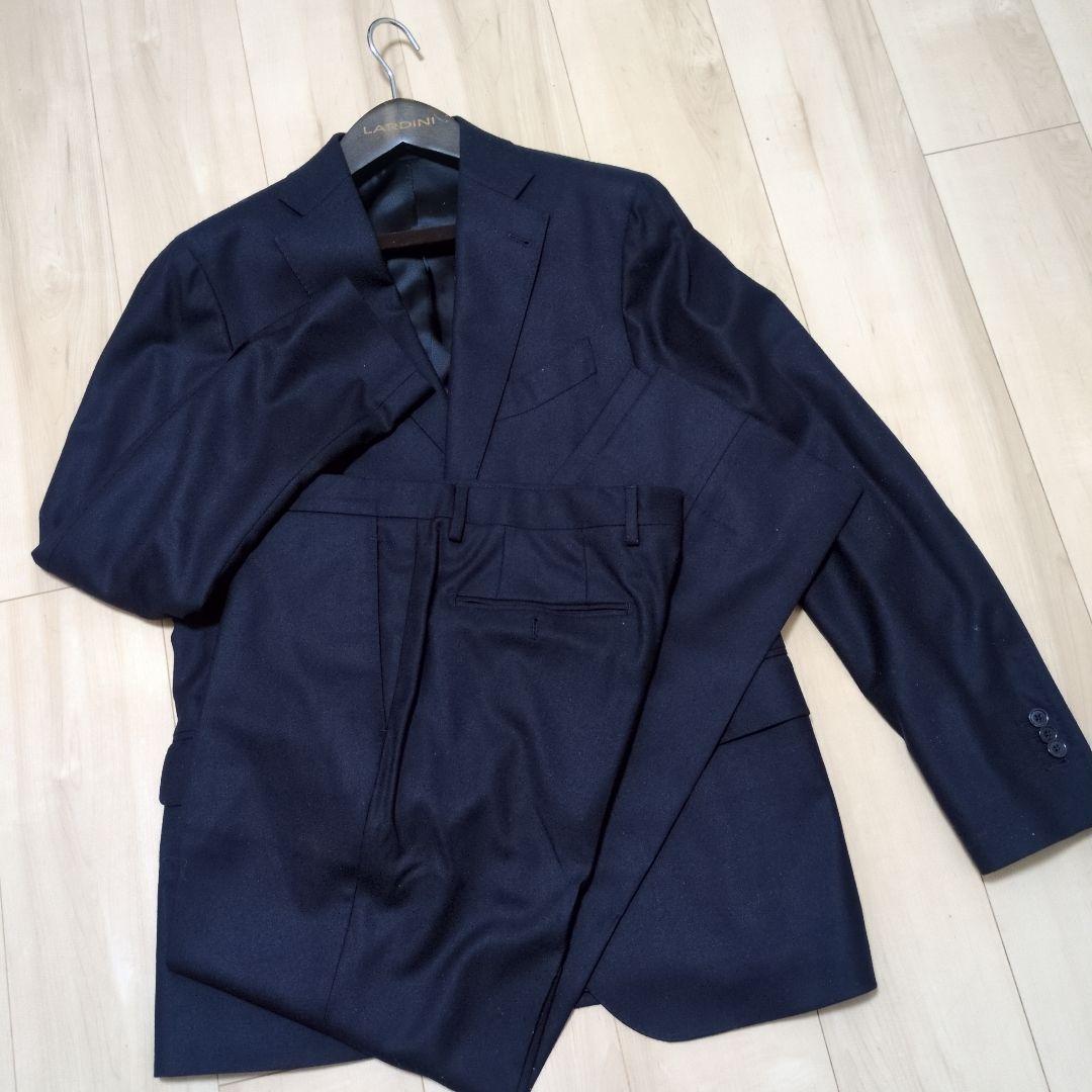 LARDINI ネイビー ビジネススーツ
