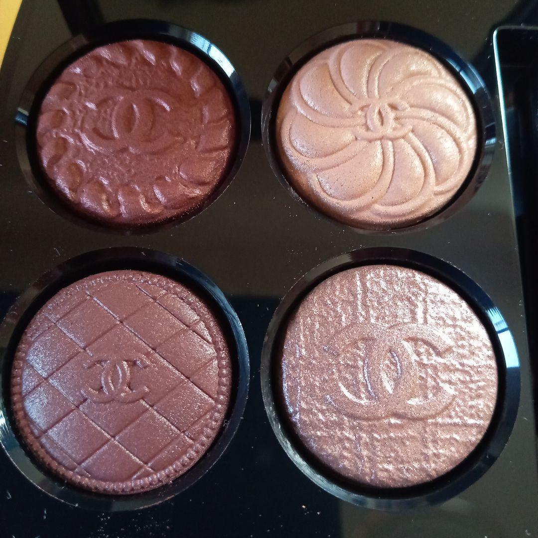 CHANEL レキャトルオンブルブトン219