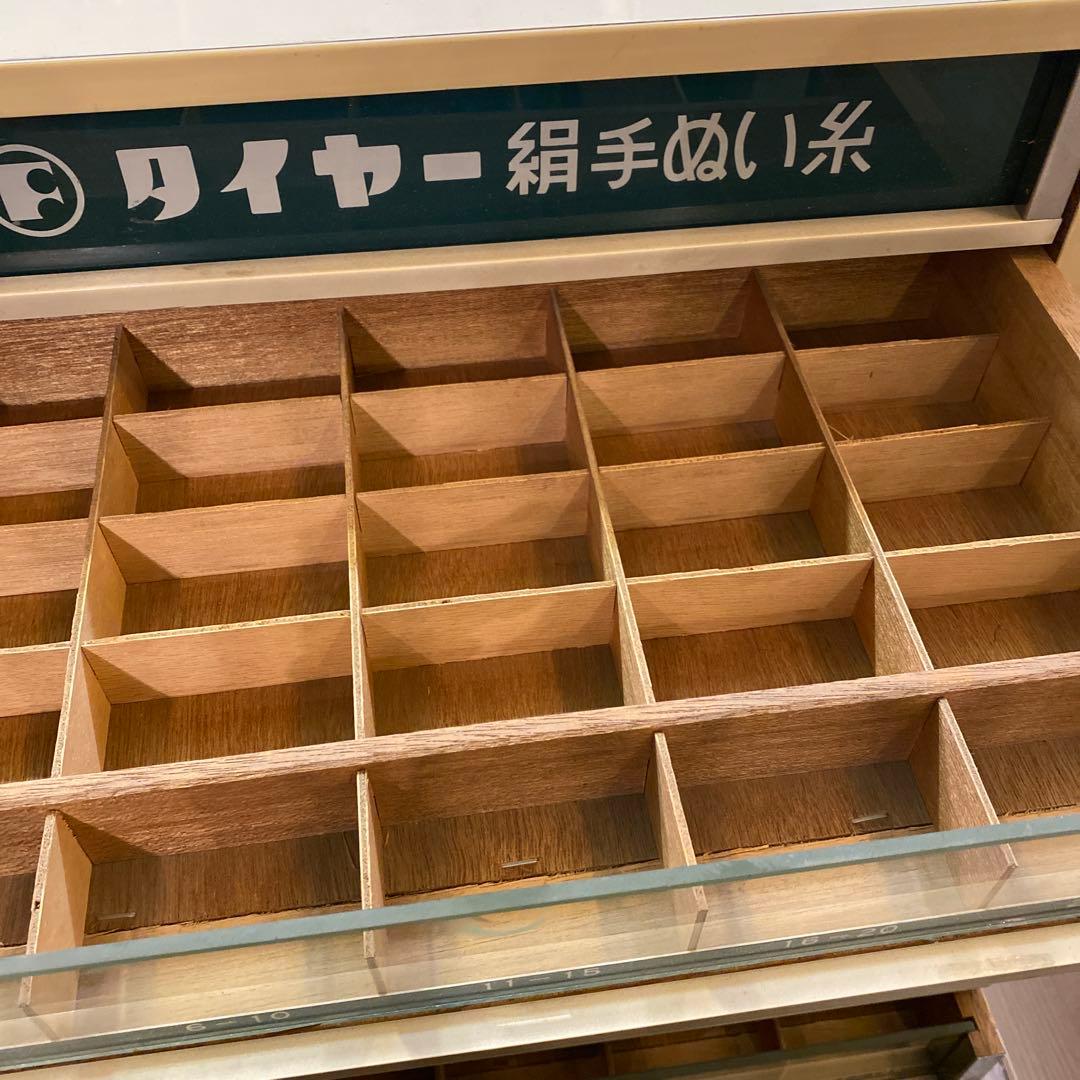 糸陳列棚　タイヤー絹手縫糸ケース　収納棚　アンティーク　レトロ