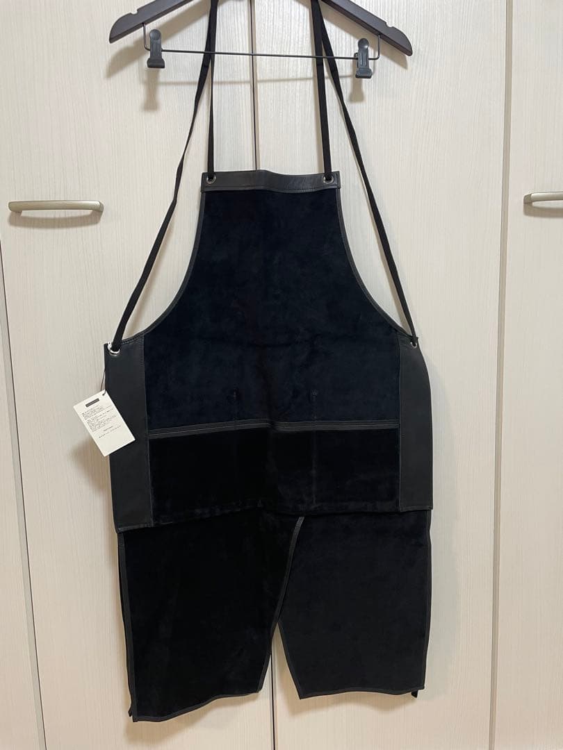 ⚫︎HARE × aruci レザーエプロン