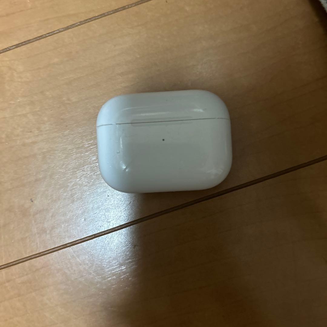 AirPods用ホワイトケース