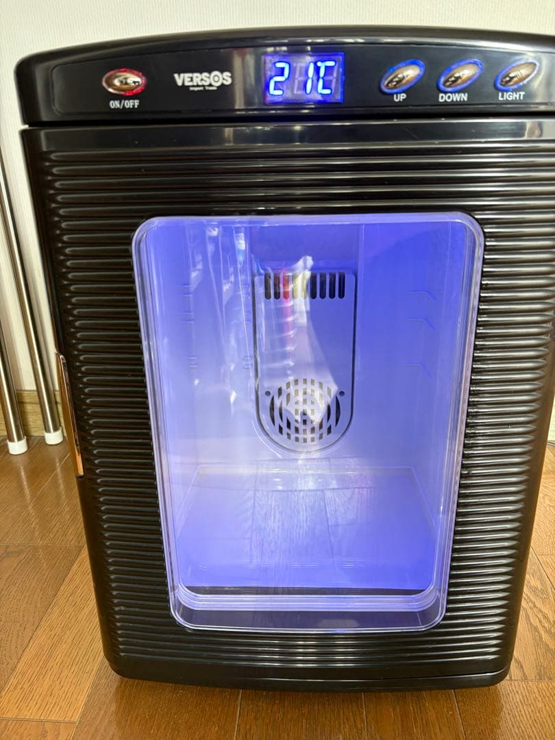 VERSOS 25L 冷温庫 VS-404