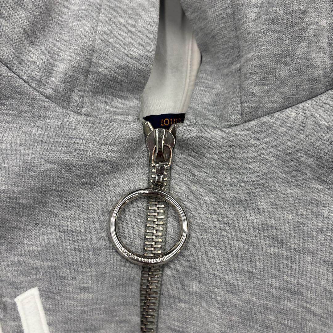 ルイヴィトンパーカー　サイズXS