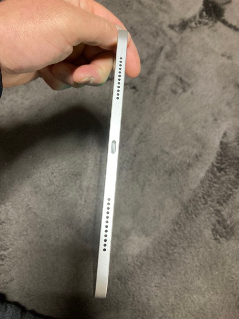 美品　iPad第10世代