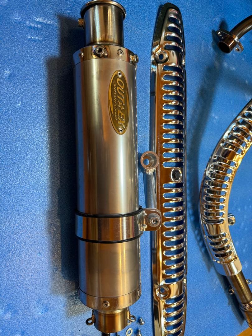 美品☆OUTEX クロスカブ （JA45）アップタイプマフラー