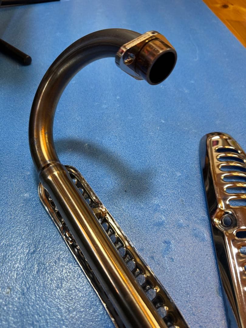 美品☆OUTEX クロスカブ （JA45）アップタイプマフラー