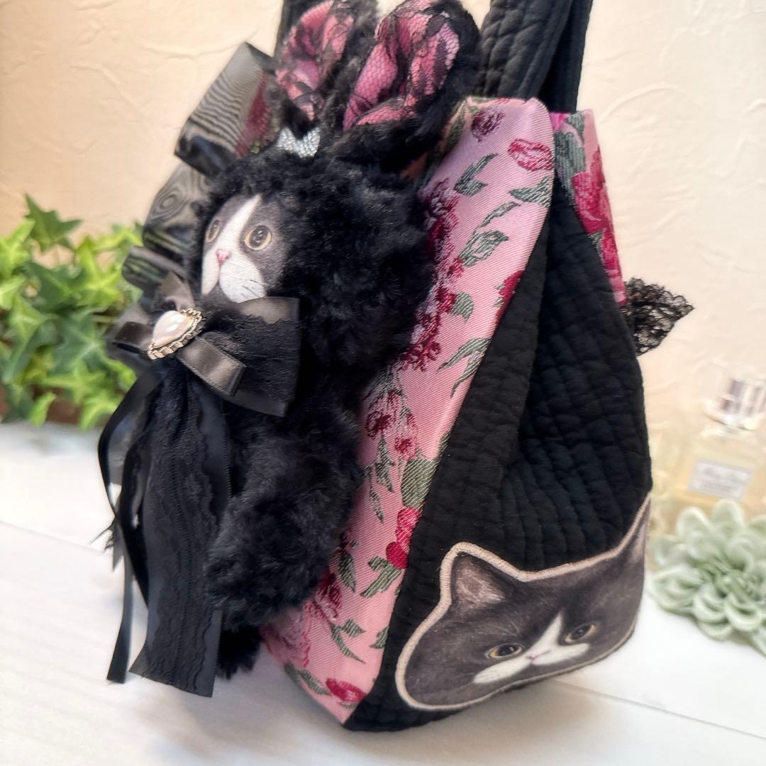 ゆ*ら様 コヤンイサムチョン♡ハチワレにゃんこの薔薇×ヌビポケット付きトートバッ