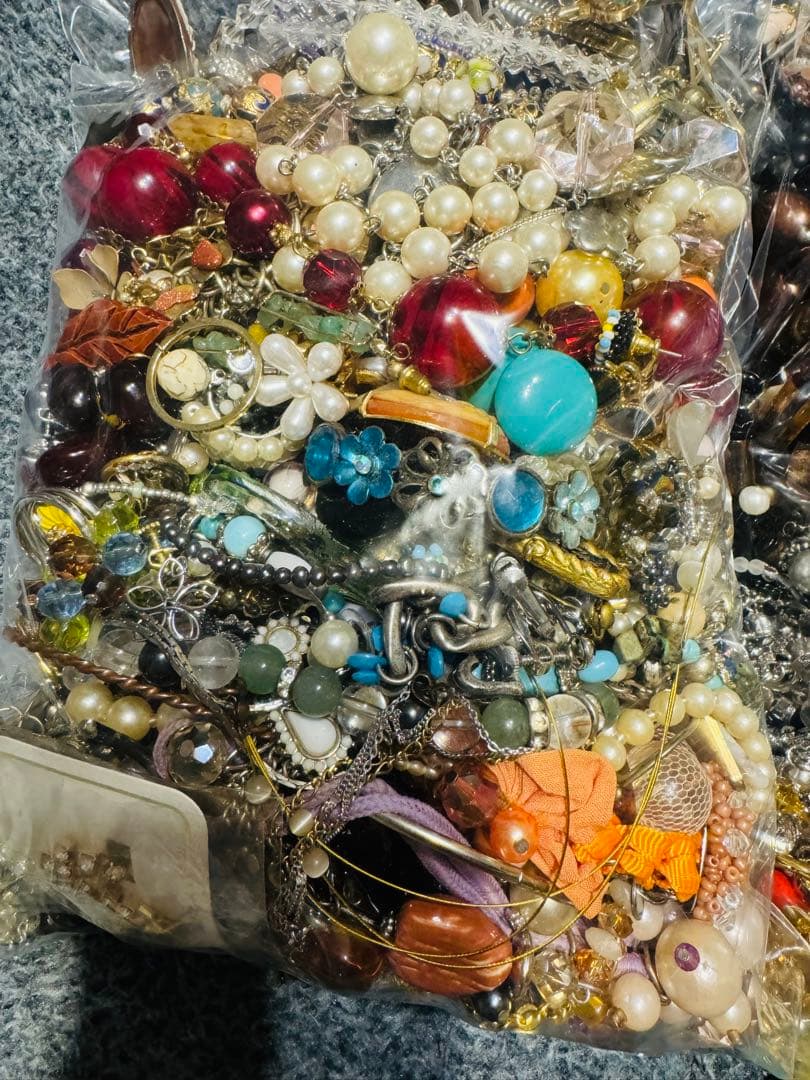 t*p様 遺品整理品　アクセサリーまとめ売り